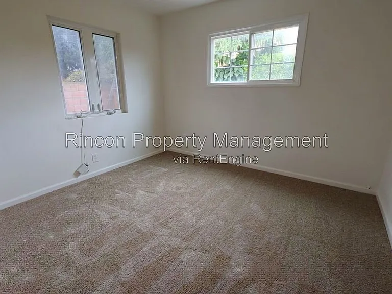 3570 S B St — Photo 9