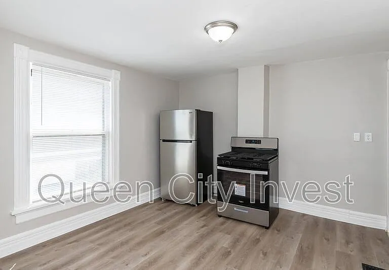 115 E Foraker St #2 — Photo 10