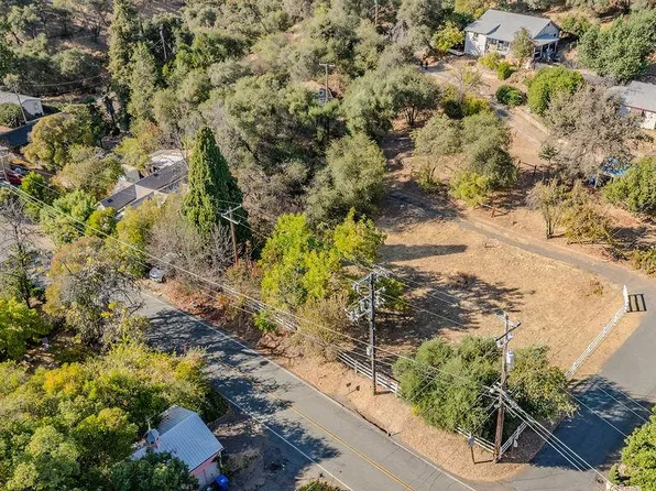 8516 Garden Ln, Mokelumne Hill, CA 95245