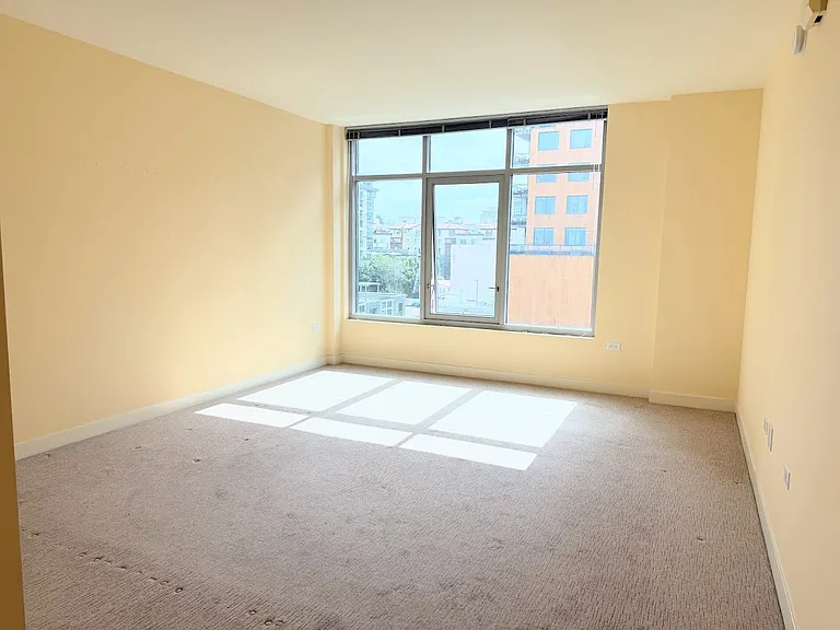 425 W Beech St #859 — Photo 14