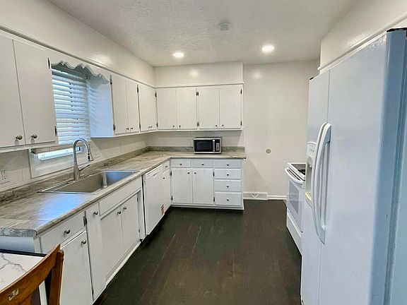 5th image of 219 S William Ave