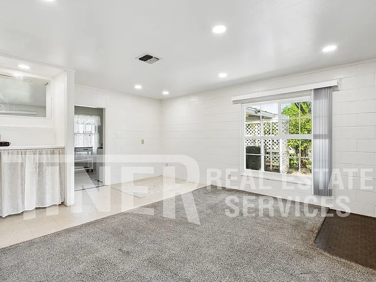 2720 Riesling Way — Photo 3