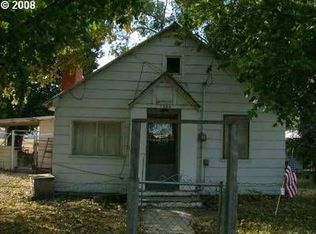 1385 D St, Baker City, OR 97814