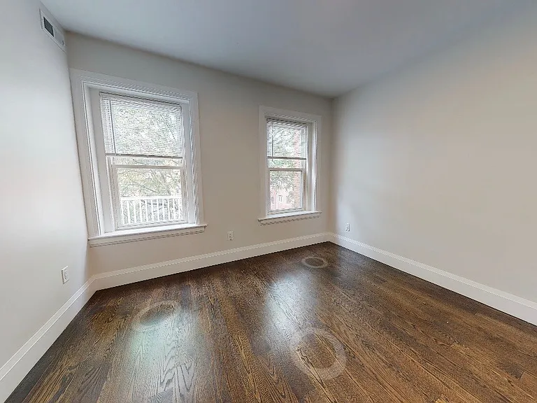 7 Strathmore Rd #2 — Photo 11