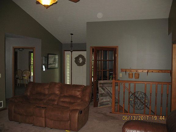 2nd image of 732 Royston Dr
