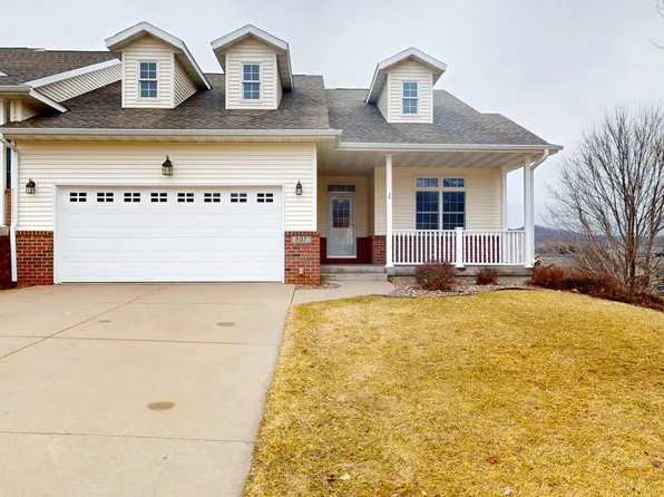 807 Maple Shade Dr, Holmen, WI 54636