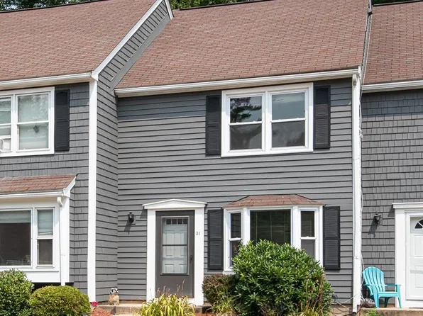 31 Blossom Lane, Merrimack, NH 03054