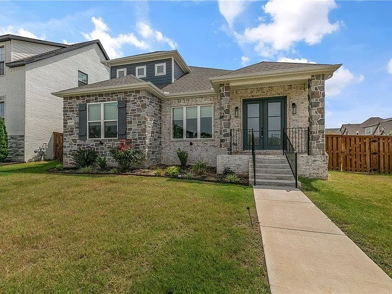 6307 SW Prism Path St — Photo 2