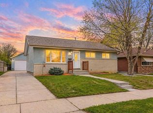 6717 S 18th St, Milwaukee, WI 53221
