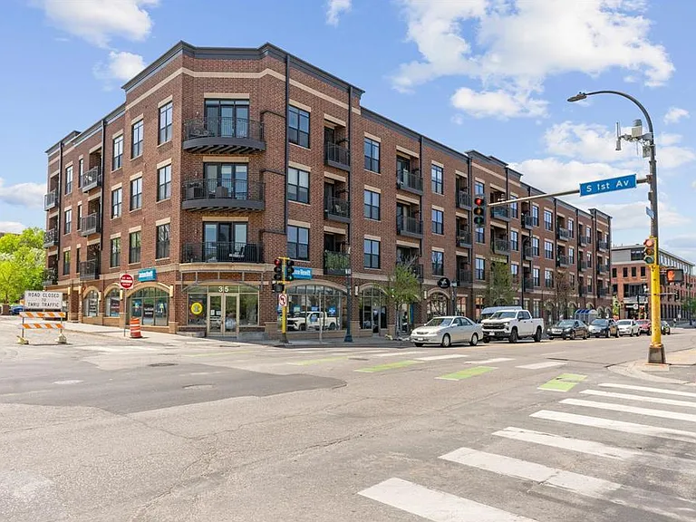 15 E Franklin Ave — Photo 20