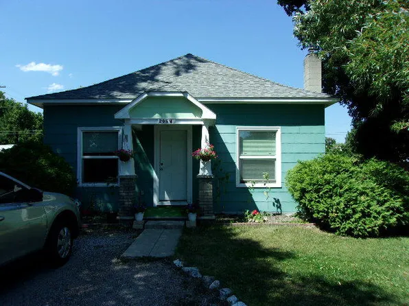 208 W Lincoln Ave, Chewelah, WA 99109