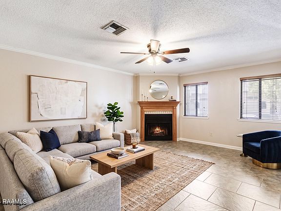 5th image of 3500 E Simcoe St APT 25