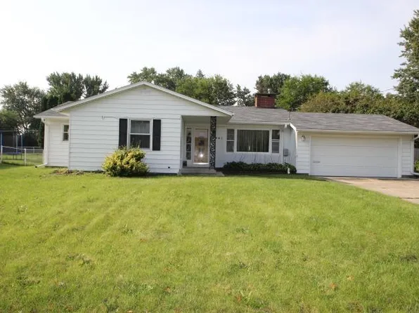 2241 Easley St, Waterloo, IA 50702