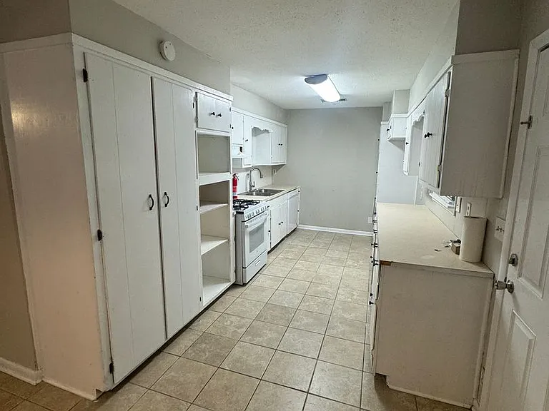 9434 Palmetto Ln — Photo 5