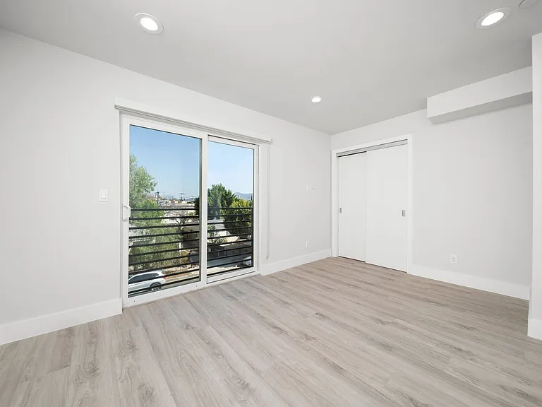 5221 Cleon Property LLC — Photo 15