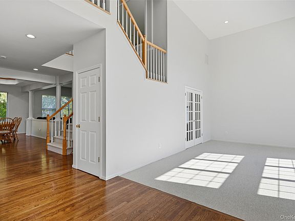 5th image of 48 Peachtree Court