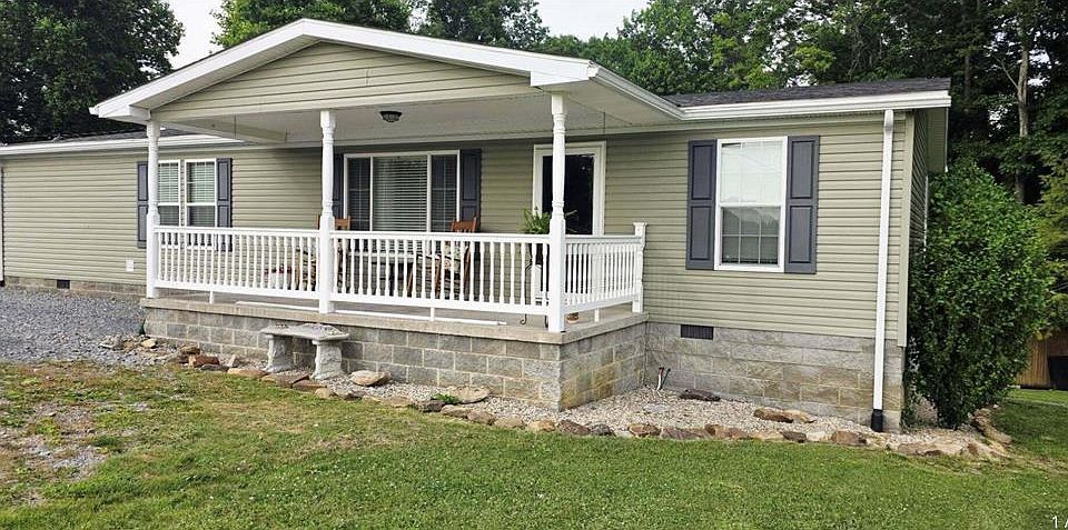 1st image of 893 Old Nicholas Rd