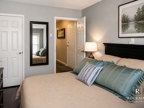 3rd image of 60-11 74th St #2