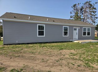 204 S Illinois Ave, Gaylord, MI 49735
