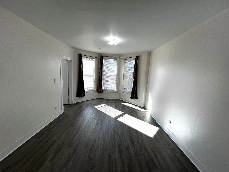 2 bed, $1,300 — Photo 2