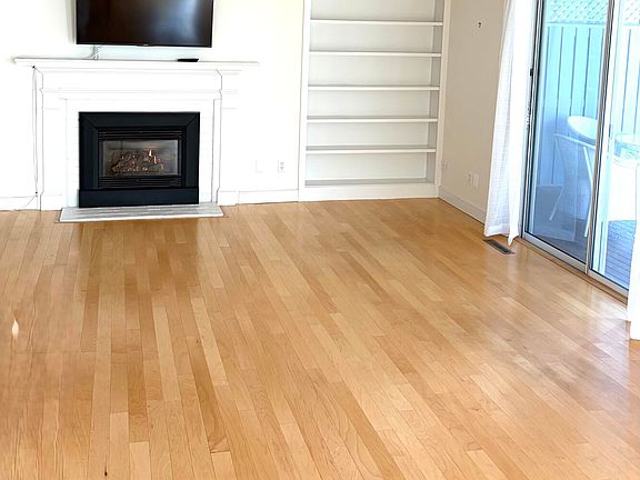 4th image of 39 Tower Hill Road APT 18A