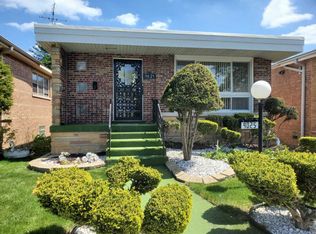 9025 S Yates Blvd, Chicago, IL