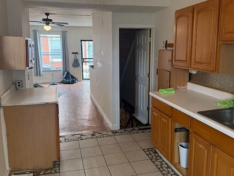 824 Winton St — Photo 21