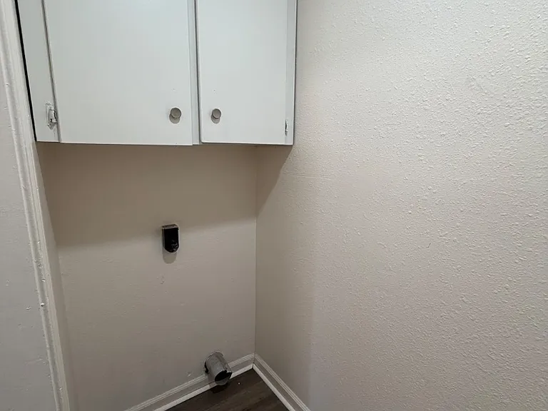 Unit Photo