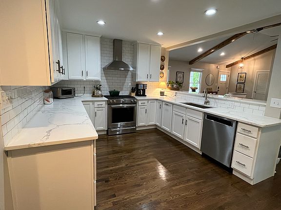 2nd image of 1375 Driftwood Ct