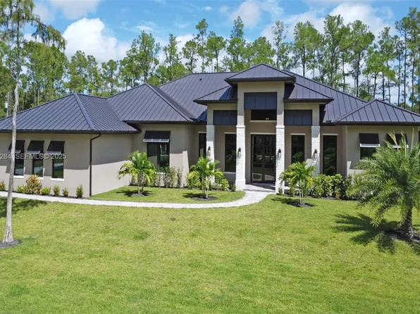 4987 Mahogany Ridge Dr, Naples, FL 34119
