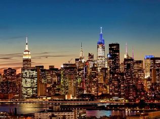 27-17 42nd Rd #PT3E, Long Island City, NY 11101