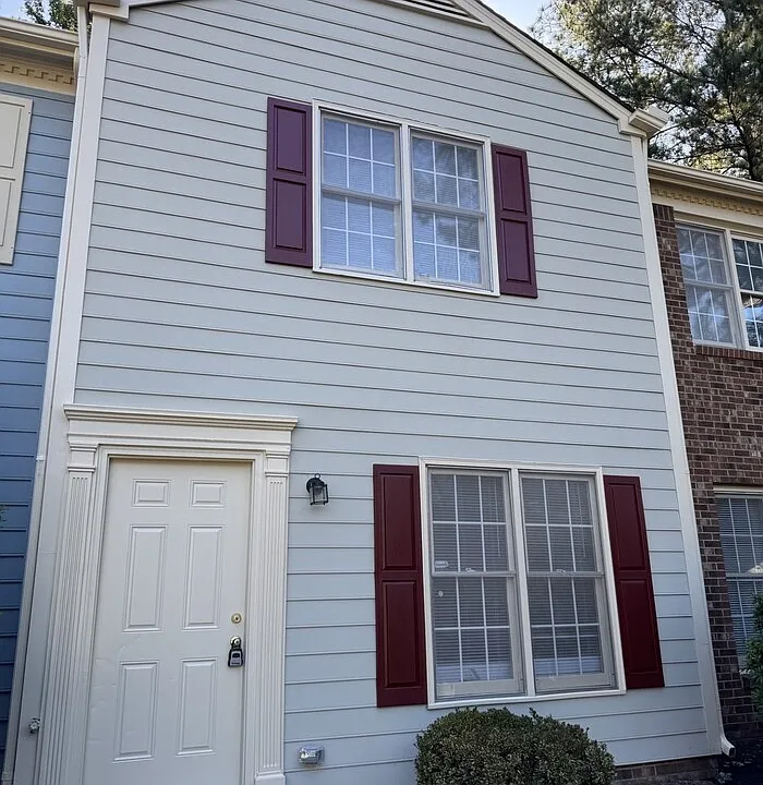 2902 Faversham Pl