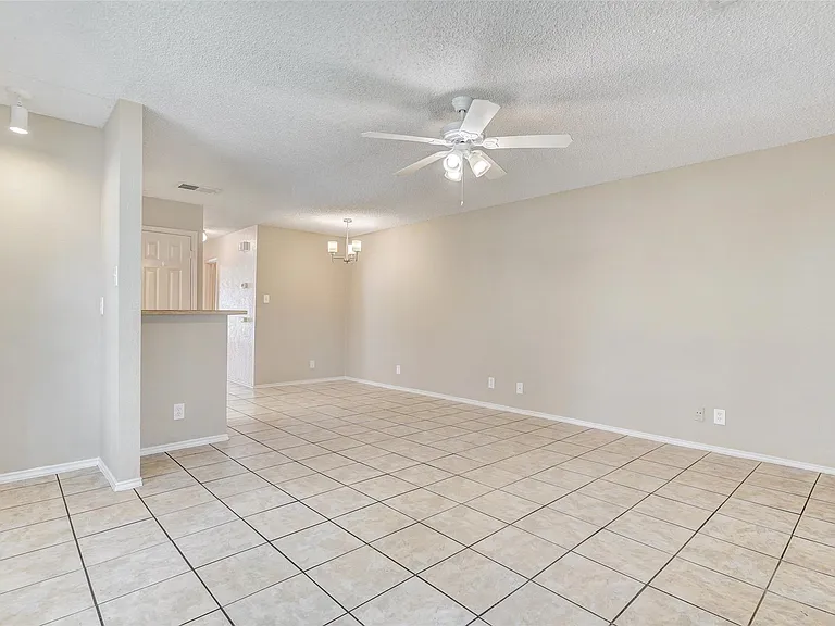8704 Clearbrook Trl #A — Photo 6
