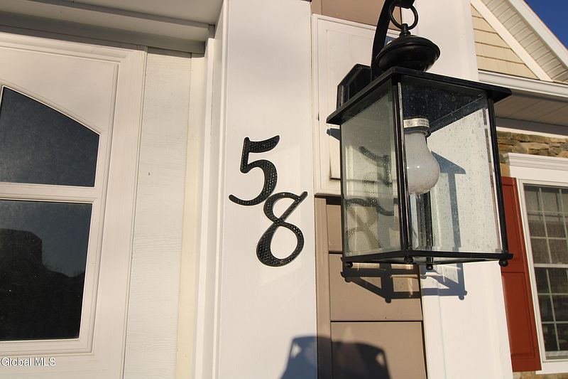 3rd image of 58 Chatsworth Way