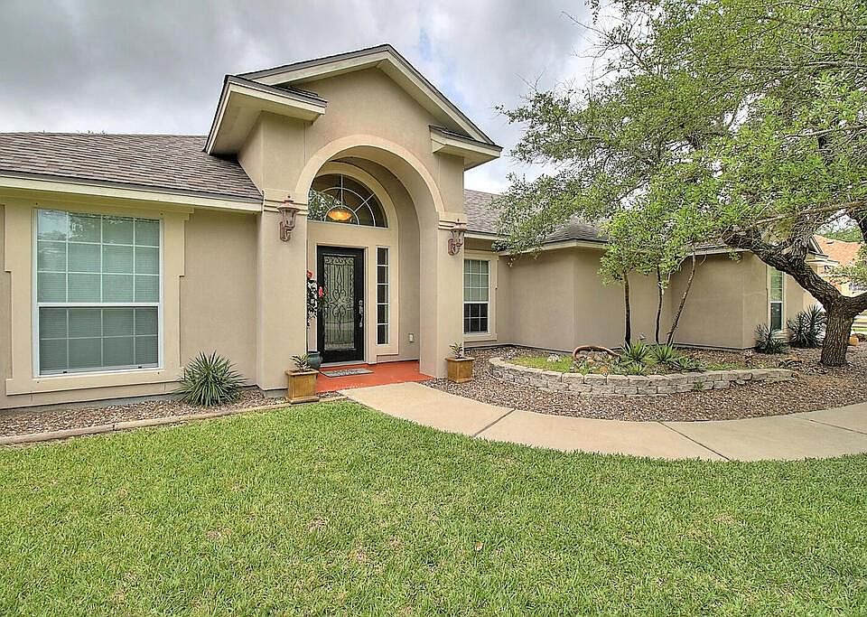 1st image of 110 Palo Pinto Dr