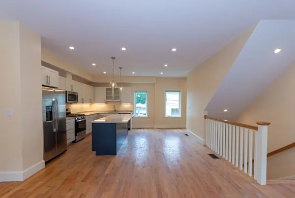 118-120 Tremont St #118 — Photo 5