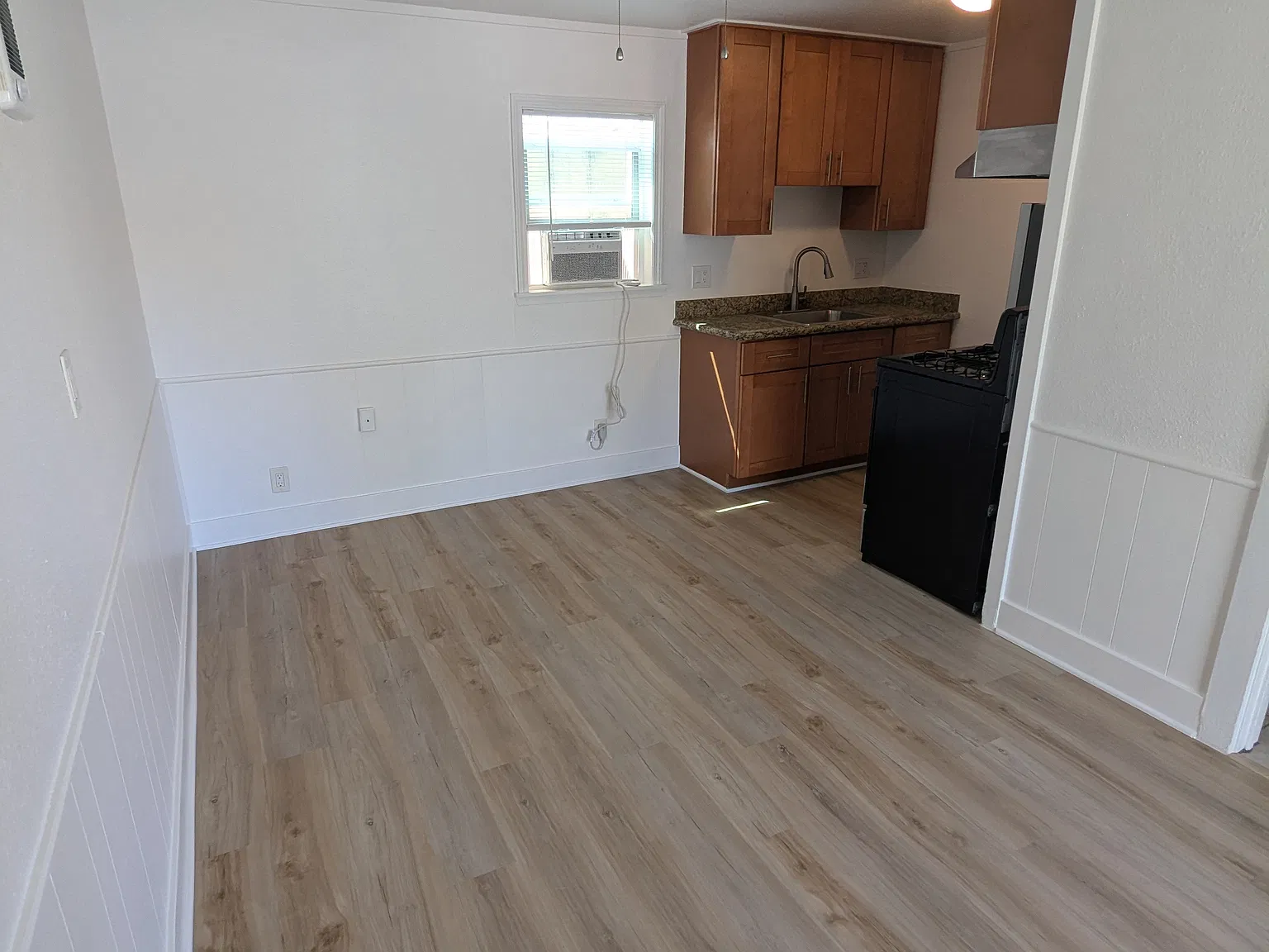 18055 Monterey St — Photo 3