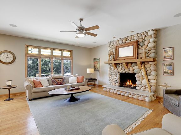 4th image of 12516 S Melvina Ave