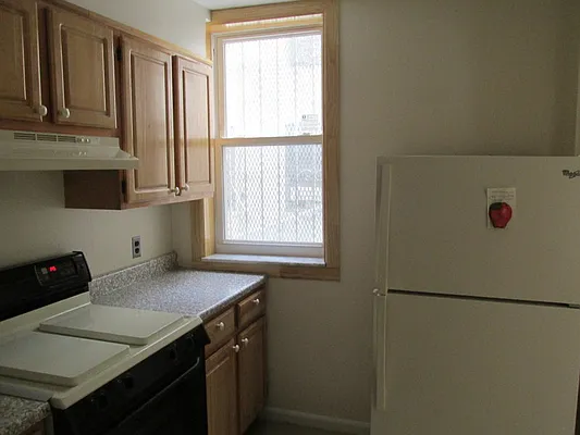 Rented by Windsor Homes Realty Corp | media 11