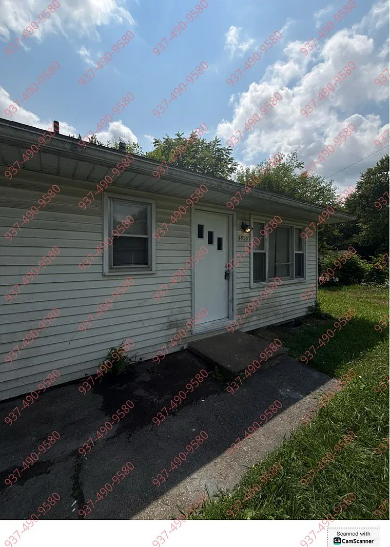Great 3 bed 1 bath with nice space recently updated — Photo 2