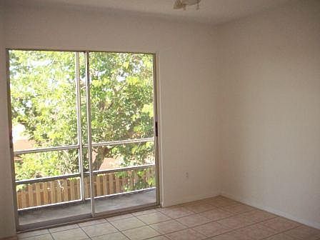 4th image of 1328 Carlton Ct APT 103