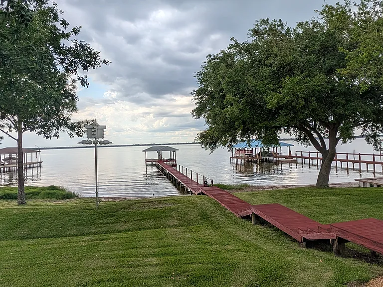 560 Sunset Pointe Dr — Photo 53