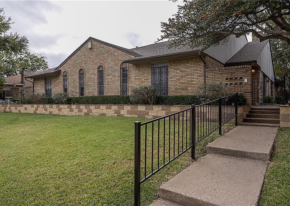 1st image of 10641 Boedeker Dr