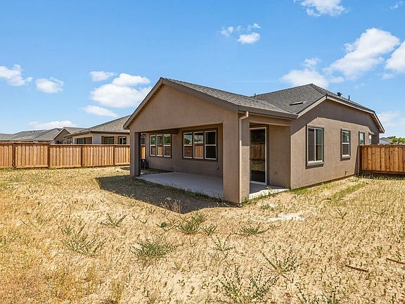 925 Heathridge Street, Manteca CA