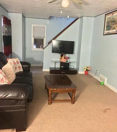 3rd image of 21748 Gambier Pl