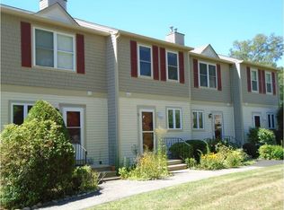 72 Fairway Dr, Coventry, RI 02816