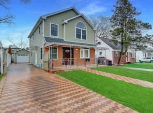 188 Warwick Rd, Elmont, NY 11003