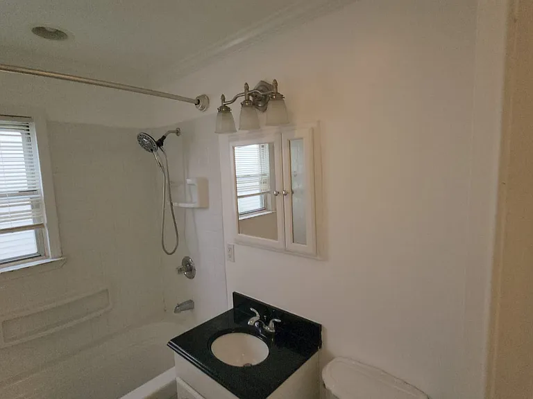 1600 Mildred Ave — Photo 11