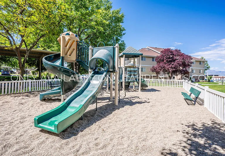 1214 W 1380 N — Photo 3