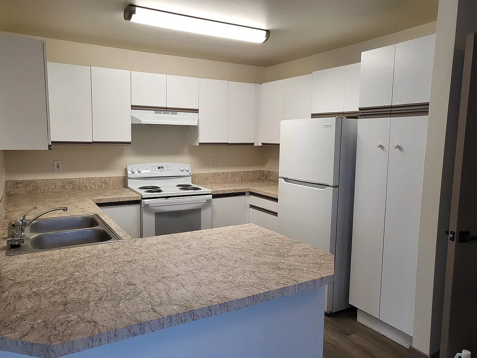 Noble Court Estates
